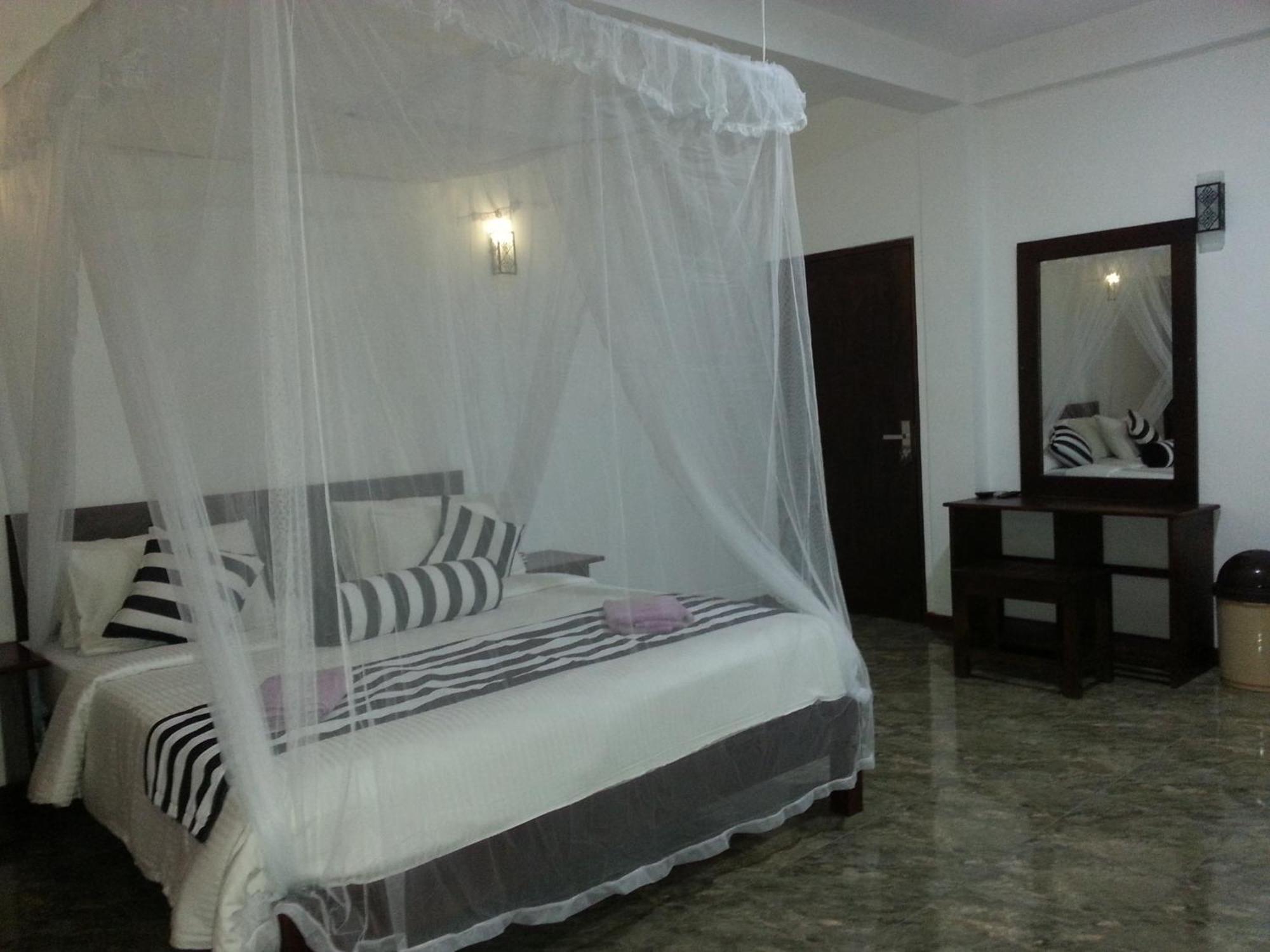 Wow Home Stay Элла Экстерьер фото