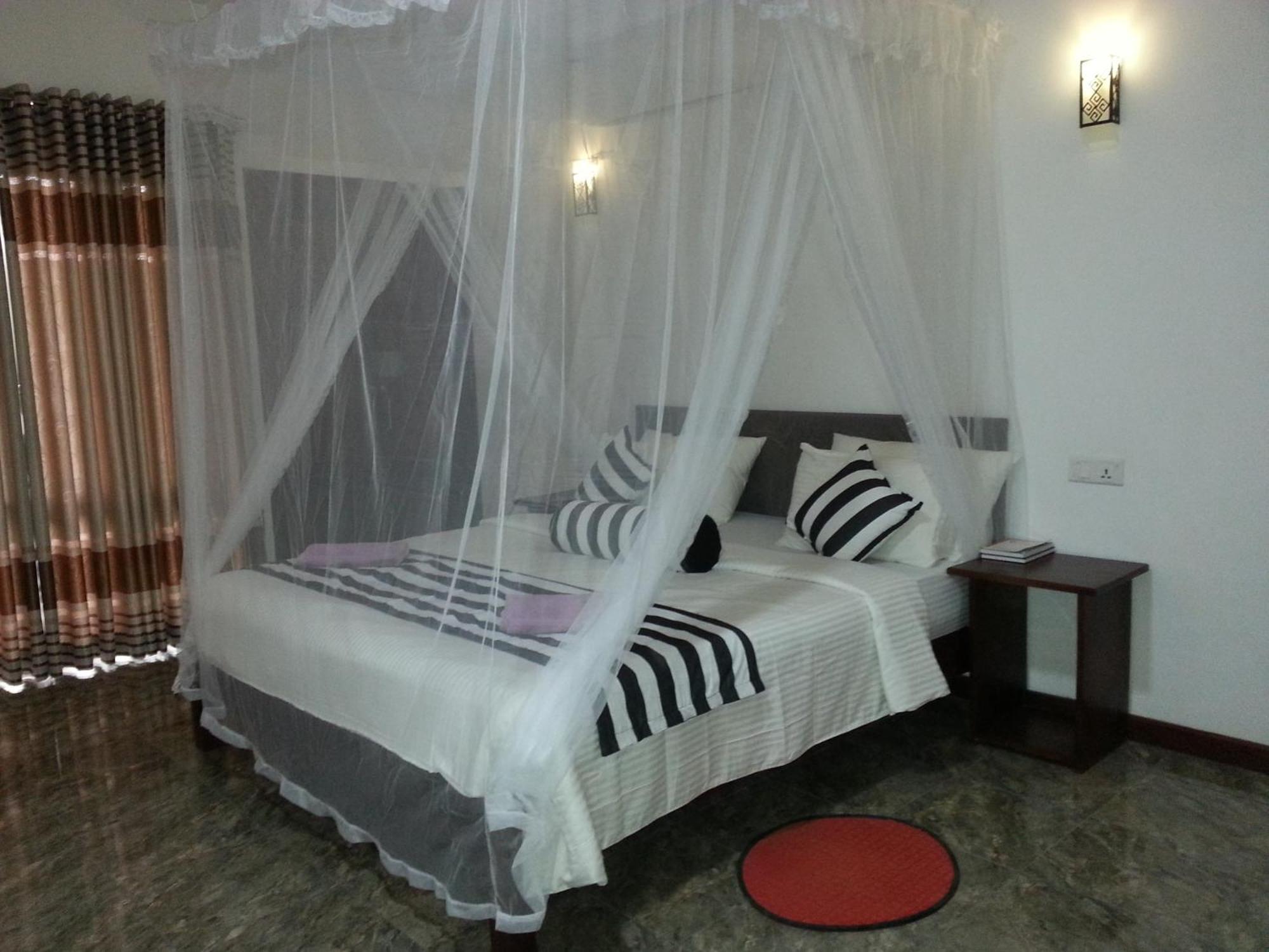 Wow Home Stay Элла Экстерьер фото